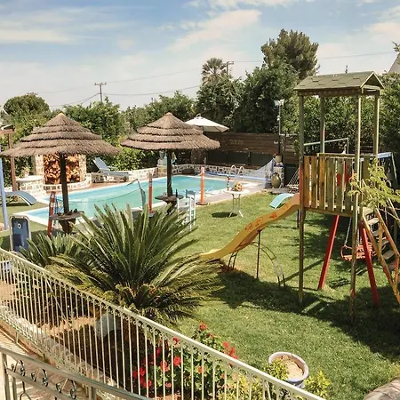 Apartamento Two-bedroom In Avlida